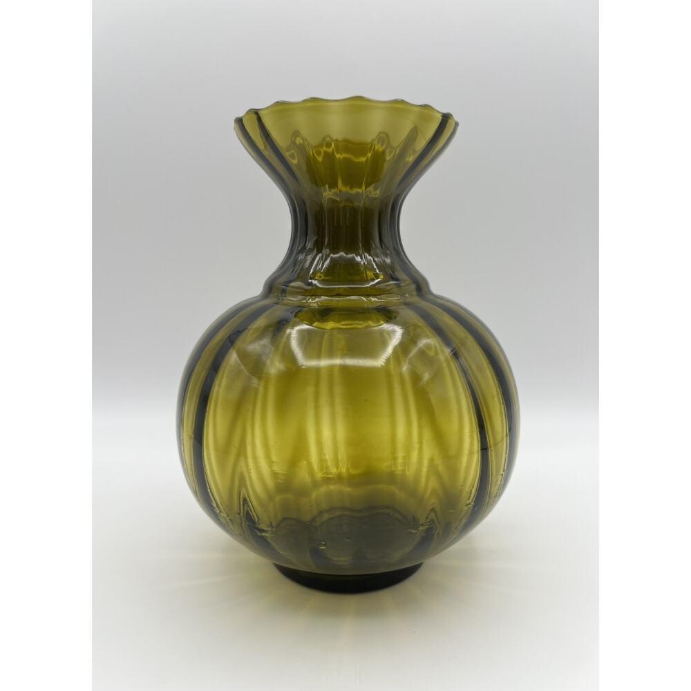 Empoli Avocado Green 8” Optic Glass Vase w Scalloped Rim ~ Made in Italy